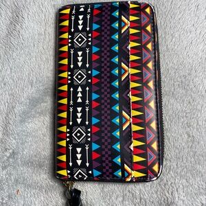 George Women's Wallet With Indian Design Accent With Gold Zipper Enclosure